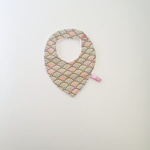 Bavoir bandana éventails rose et or