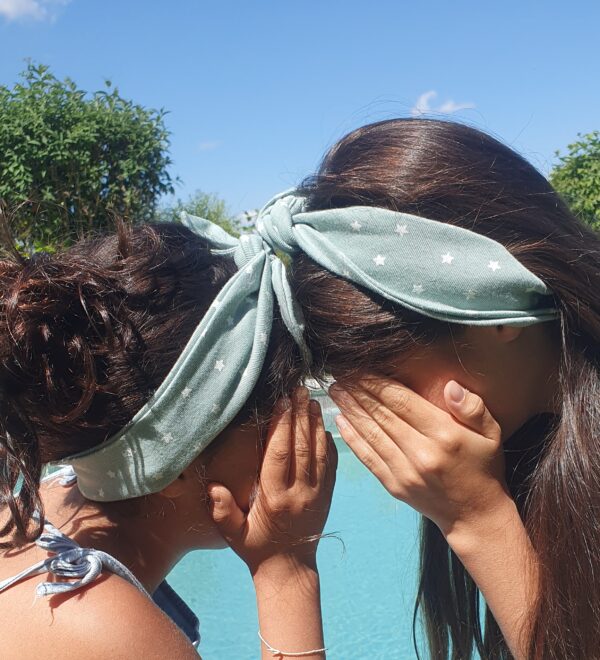 Bandeau à nouer Mère fille vert amande étoilé (6-9mois) – Image 2
