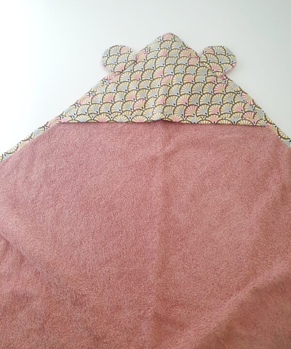 Box Cadeaux Cape de bain + gant assorti "éventails or et rose" – Image 4