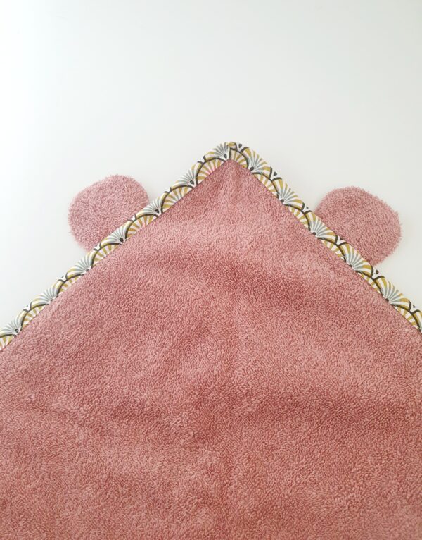 Box Cadeaux Cape de bain + gant assorti "éventails or et rose" – Image 5