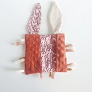 Doudou étiquettes Asanoha plumes terracotta