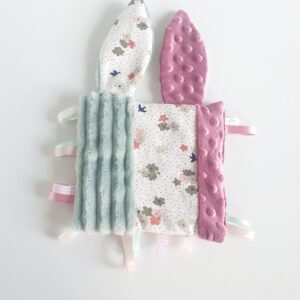 Doudou étiquettes crème Flowers